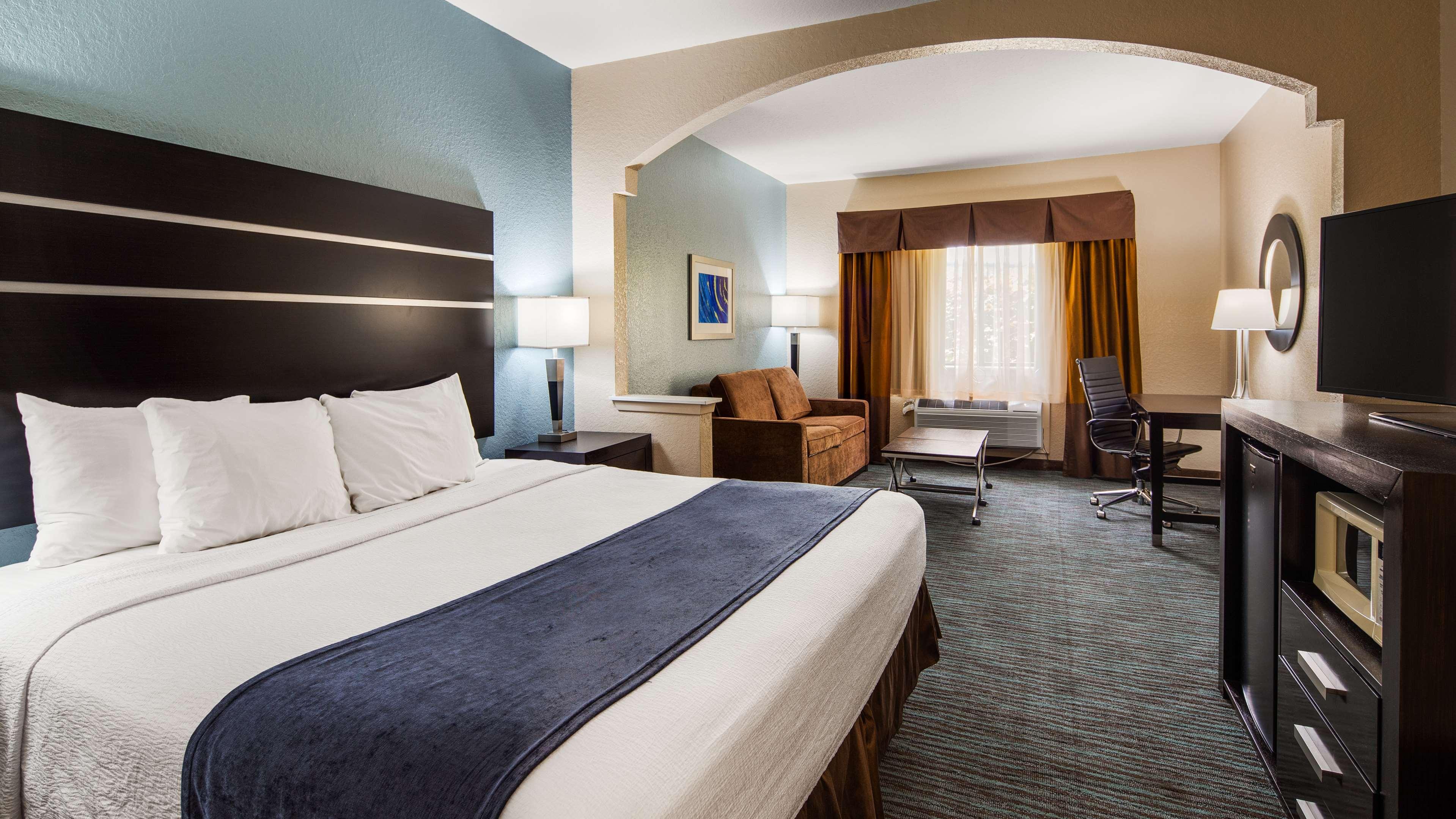 Western Northwest & Hotel
