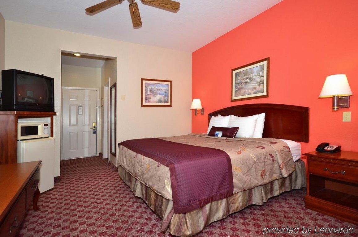 Western Northwest & Hotel 3*